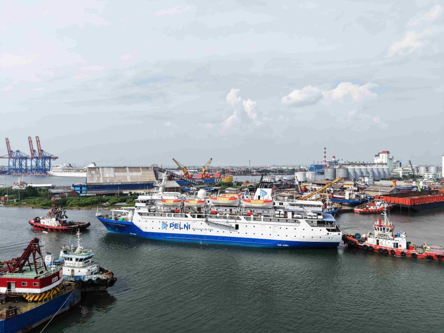 Kapal Penumpang & Barang